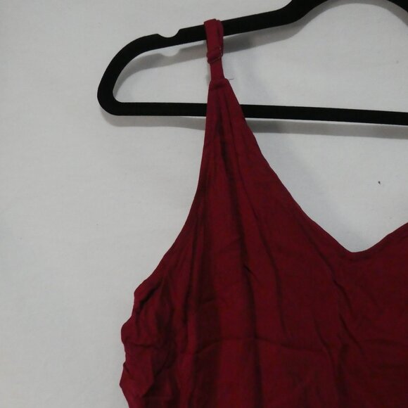 TORRID | size 2 | Burgundy V-Neck Camisole Top - Picture 3 of 12